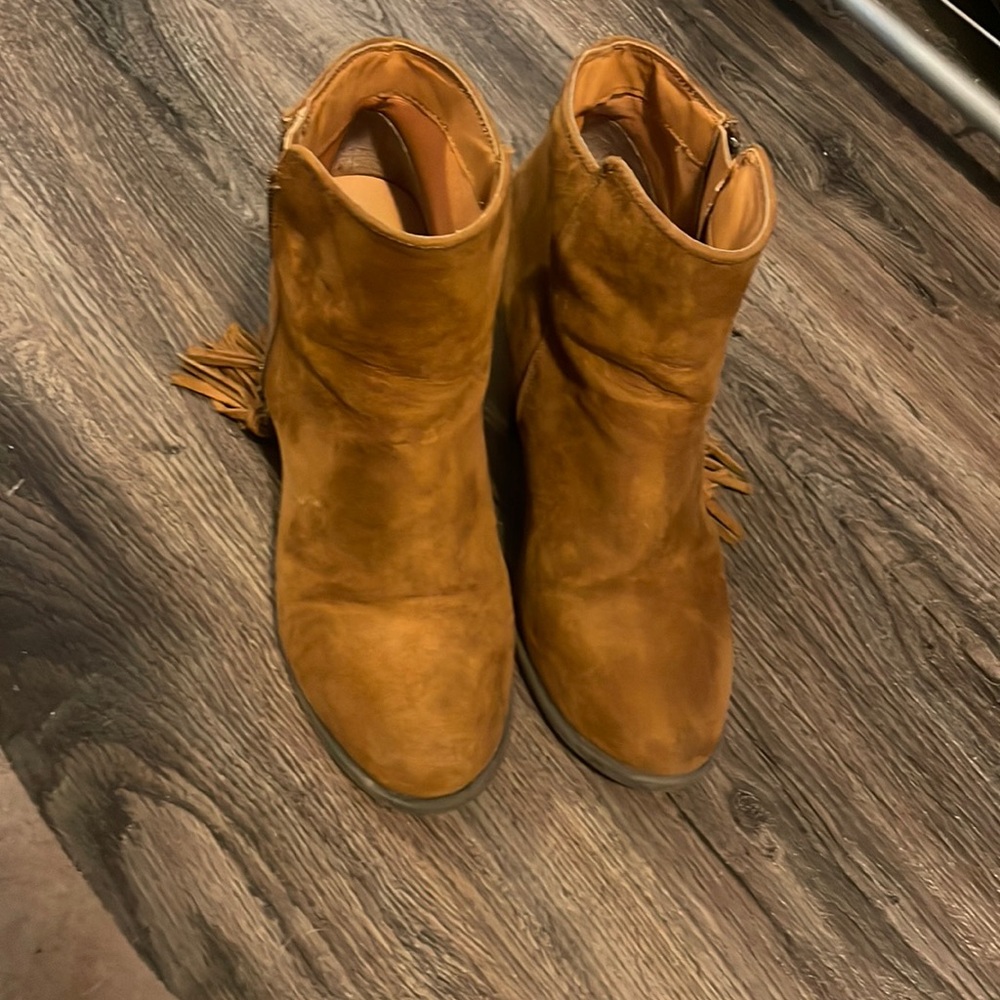 Brown ankle boots